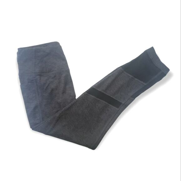 Avia Women's Workout Capri Leggings Gray and Black Size Small - Picture 1 of 4